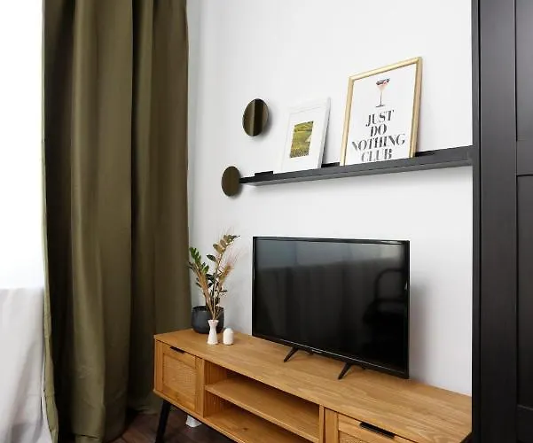 Modern Near Morii * ブカレスト